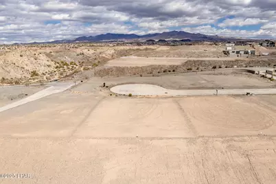 2404 River Rock Ct, Lake Havasu City, AZ 86406 - Photo 11