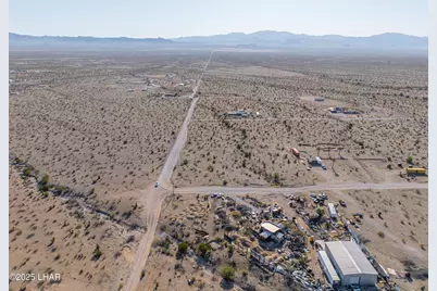 0000 Hualapai Dr W, Golden Valley, AZ 86413 - Photo 19