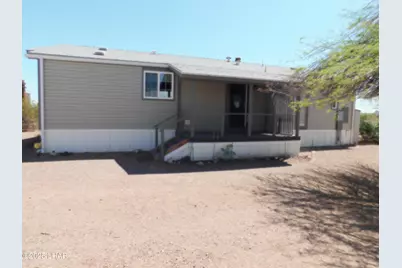 43714 E Hannah Ln, Bouse, AZ 85325 - Photo 9
