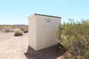 43714 E Hannah Ln, Bouse, AZ 85325 - Photo 57