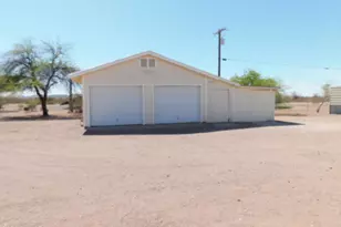 43714 E Hannah Ln, Bouse, AZ 85325 - Photo 5