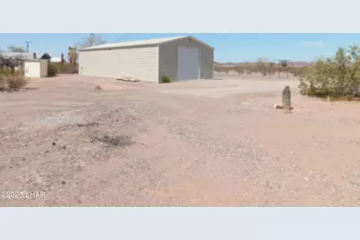 43714 E Hannah Ln, Bouse, AZ 85325 - Photo 49