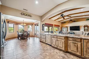 6010 Circula De Hacienda, Lake Havasu City, AZ 86406 - Photo 5