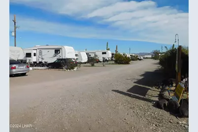 52201 Century Dr, Quartzsite, AZ 85346 - Photo 13