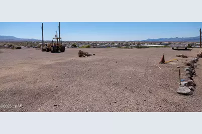 3690/3694 Garnet Cir, Lake Havasu City, AZ 86404 - Photo 17