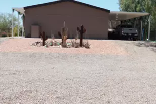 206 W Crystal Ln, Quartzsite, AZ 85346 - Photo 3