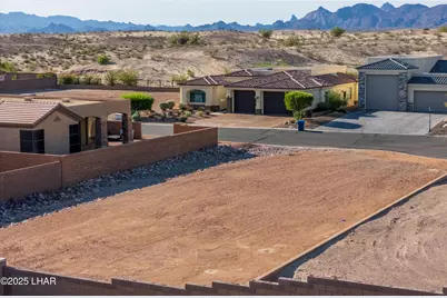 1984 E Troon Dr, Lake Havasu City, AZ 86404 - Photo 11