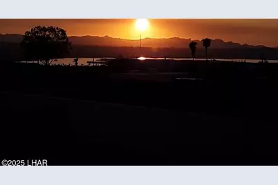 815 Rolling Hills Plz N, Lake Havasu City, AZ 86406 - Photo 57