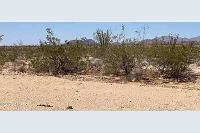 812 Stagecoach Trail, Yucca, AZ 86438 - Photo 5