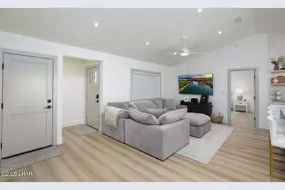 3645 Parkview Dr, Lake Havasu City, AZ 86406 - Photo 3