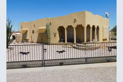 1435 N Moon Mountain Ave, Quartzsite, AZ 85346 - Photo 1