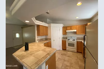 2815 Bluewater Drive #102, Lake Havasu City, AZ 86404 - Photo 9