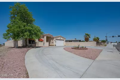 273 Acoma Blvd N, Lake Havasu City, AZ 86403 - Photo 13