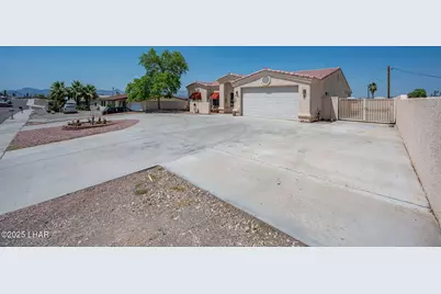 273 Acoma Blvd N, Lake Havasu City, AZ 86403 - Photo 9