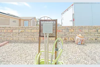 49605 Felspar Ave, Quartzsite, AZ 85346 - Photo 33