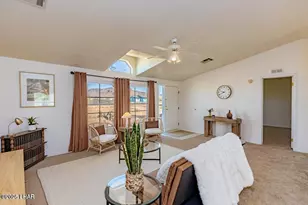 3338 W Malibu Rd, Golden Valley, AZ 86413 - Photo 9