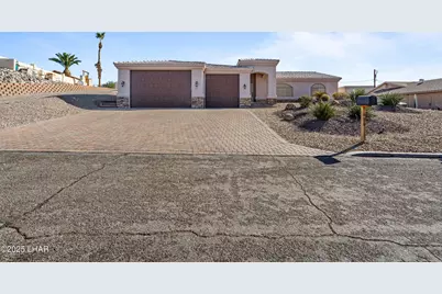 679 Apache Dr, Lake Havasu City, AZ 86406 - Photo 1