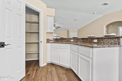 679 Apache Dr, Lake Havasu City, AZ 86406 - Photo 17