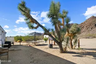 11989 Howard Rd, Yucca, AZ 86438 - Photo 23