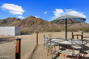 11989 Howard Rd, Yucca, AZ 86438 - Photo 21