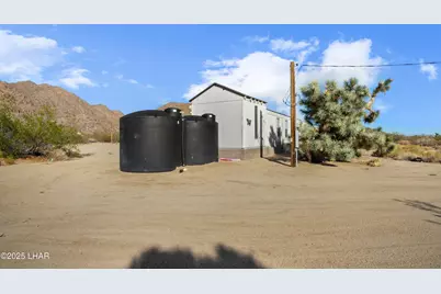 11989 Howard Rd, Yucca, AZ 86438 - Photo 17