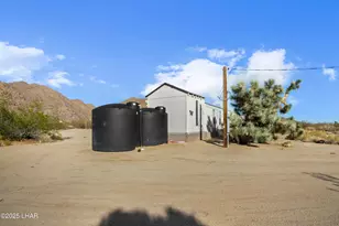 11989 Howard Rd, Yucca, AZ 86438 - Photo 17