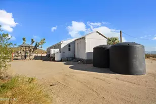 11989 Howard Rd, Yucca, AZ 86438 - Photo 3