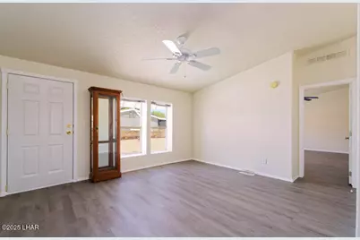 49583 Topaz Ave, Quartzsite, AZ 85346 - Photo 9