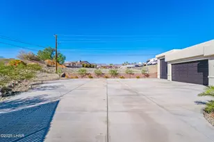 3391 Oasis Dr, Lake Havasu City, AZ 86404 - Photo 5