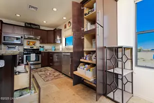 7555 N Valley View Dr, Lake Havasu City, AZ 86404 - Photo 17