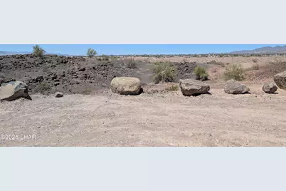 2435 Sunset Rdg Ct W, Lake Havasu City, AZ 86406 - Photo 9