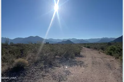 6 E Allison Dr, Yucca, AZ 86438 - Photo 15