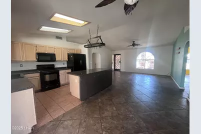 3419 Hassayampa Dr, Lake Havasu City, AZ 86406 - Photo 5
