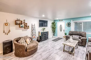 3852 Solar Dr, Lake Havasu City, AZ 86406 - Photo 5