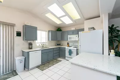 3140 McCulloch Blvd N, Lake Havasu City, AZ 86403 - Photo 13