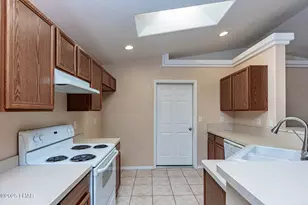 1495 Blackfoot Ln N, Lake Havasu City, AZ 86406 - Photo 5