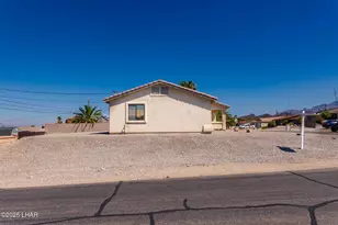 1495 Blackfoot Ln N, Lake Havasu City, AZ 86406 - Photo 19