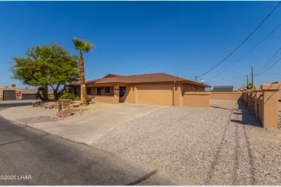 3851 Blackfoot Dr, Lake Havasu City, AZ 86406 - Photo 3