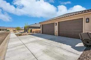 2194 E Hutch St, Fort Mohave, AZ 86426 - Photo 3