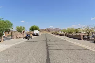 49600 Opal Ave, Quartzsite, AZ 85346 - Photo 25