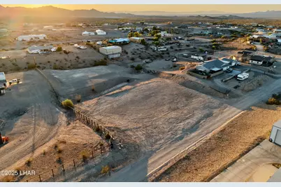 7685 N Seely Dr, Lake Havasu City, AZ 86404 - Photo 3