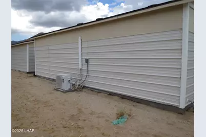 11964 S Nolan Rd, Yucca, AZ 86438 - Photo 19