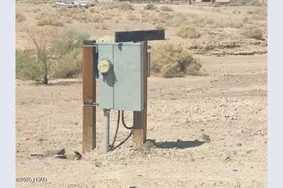 28270 Desert Heights Dr, Bouse, AZ 85325 - Photo 5