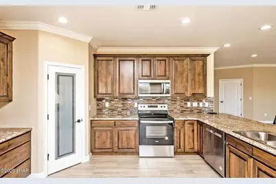 3266 Newport Dr, Lake Havasu City, AZ 86406 - Photo 9