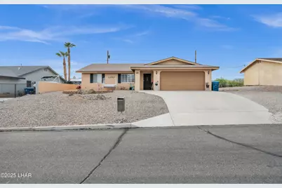 3261 Thundercloud Dr, Lake Havasu City, AZ 86406 - Photo 1