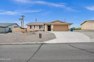 3261 Thundercloud Dr, Lake Havasu City, AZ 86406 - Photo 1