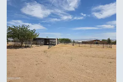 2576 E Calle Chavez Rd, Kingman, AZ 86409 - Photo 51