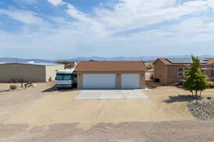 7740 N Hemlock Dr, Lake Havasu City, AZ 86404 - Photo 5