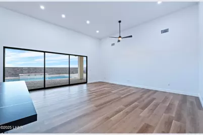 9016 Corte Barraso, Lake Havasu City, AZ 86406 - Photo 13