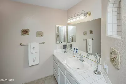 870 Desert View Dr, Lake Havasu City, AZ 86404 - Photo 17
